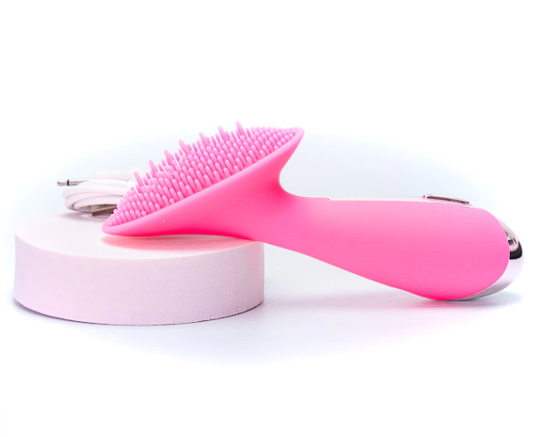 CLITORAL BRUSH LOVE LOVE