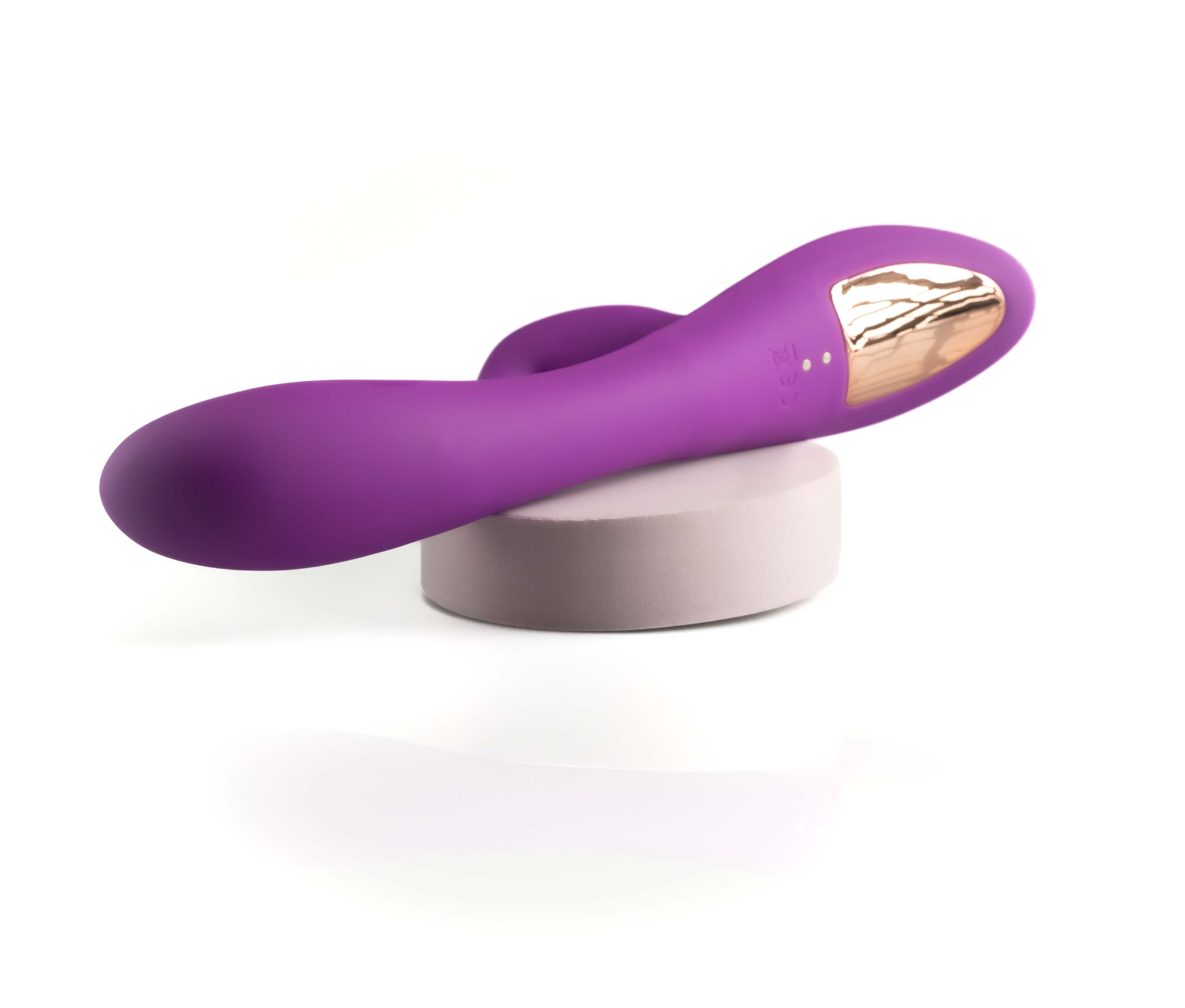 ULTRA PUSSY FUCK MULTIORGASMICO