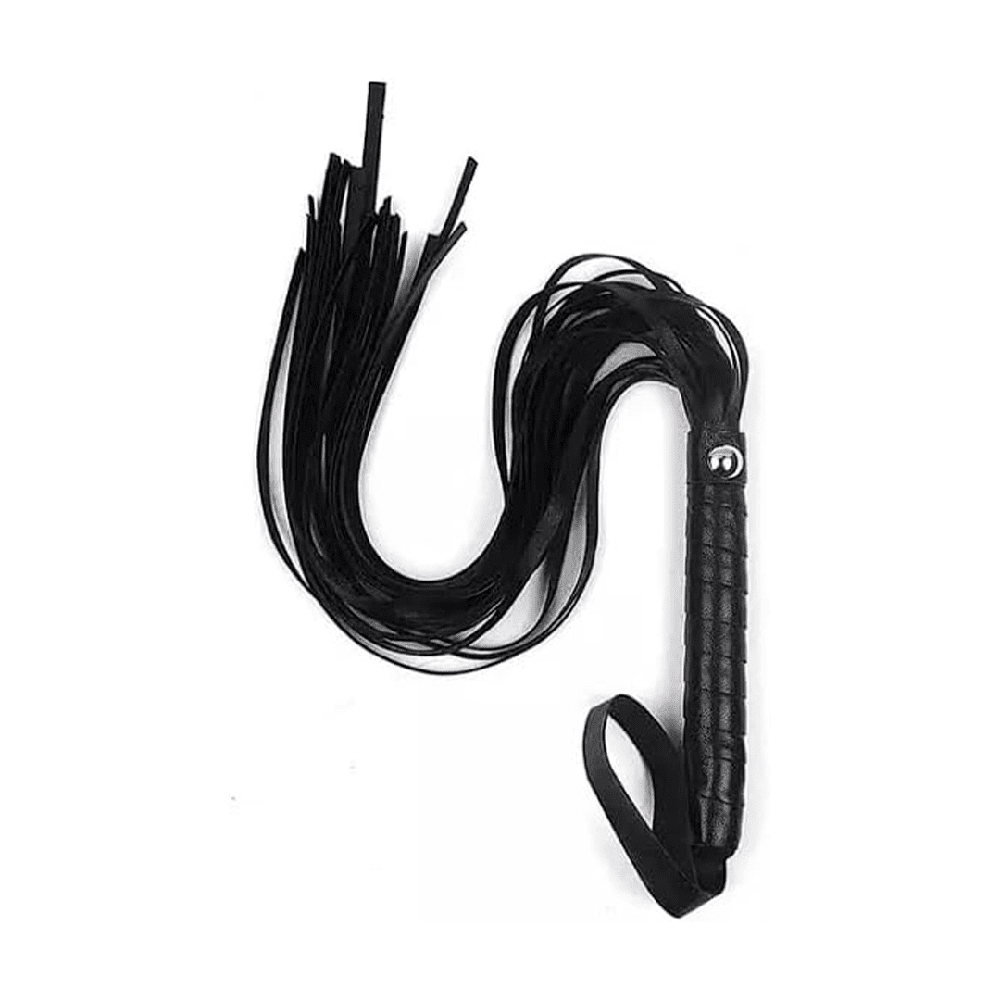 Fuete con mango de piel para mayor control y comodidad.